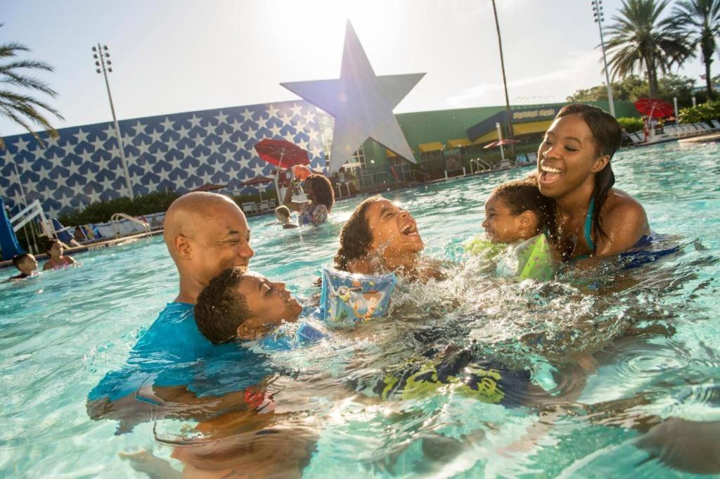 Disney'S All-Star Sports Resort เซเลเบรชัน ภายนอก รูปภาพ